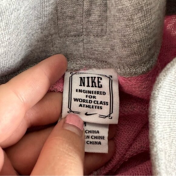 Nike | Vintage Terrycloth Cuffed Athletic Shorts | Size Medium (10-12 Years) - Picture 7 of 15